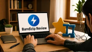 Person reviewing Bandizip software on laptop
