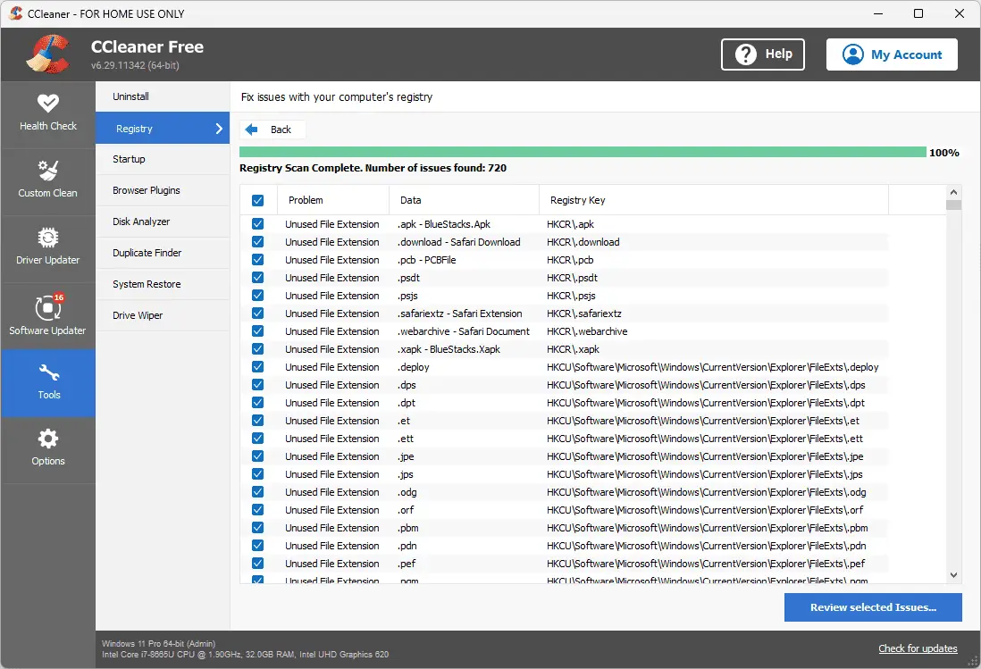 CCleaner Free registry scan results screen.